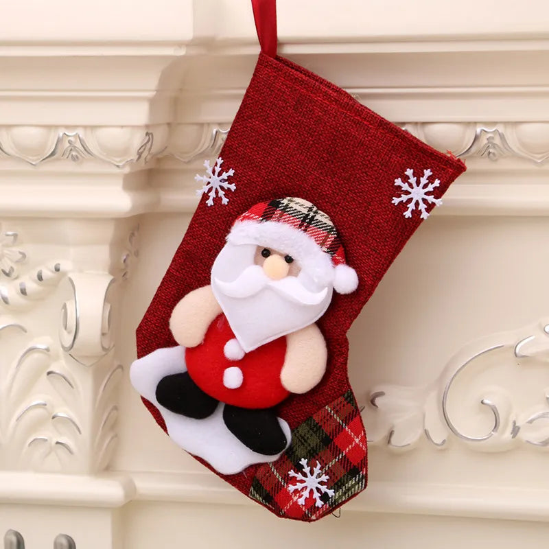 Meias de Natal Penduradas: Adorne sua Árvore com Papai Noel, Bonecos de Neve e Enfeites Importe Go 1 